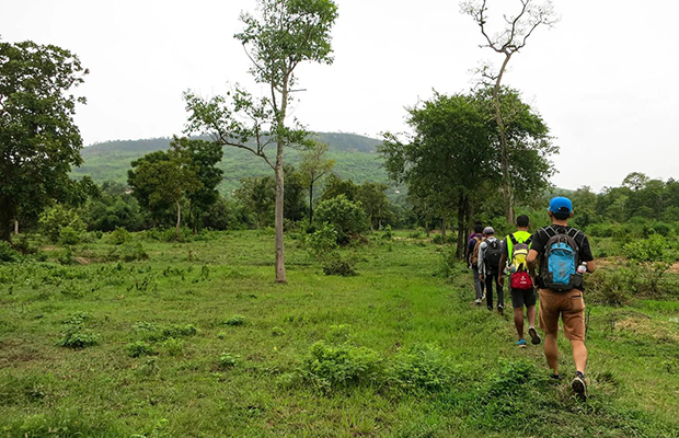 Siem Reap Trekking to Hoian -Hue Vietnam 17 Days